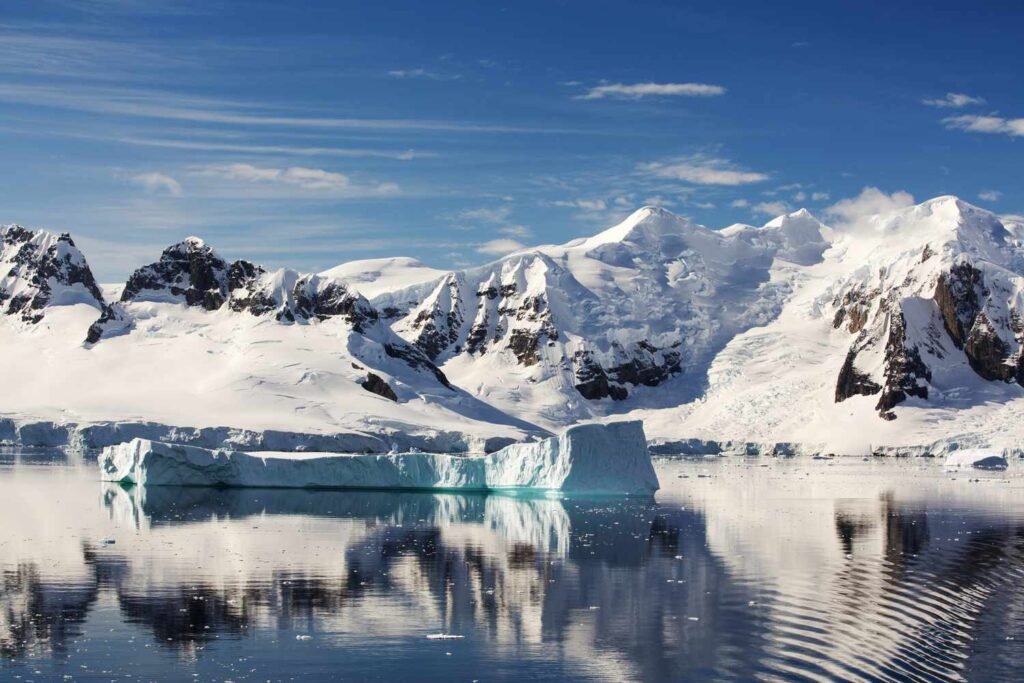 the-gerlache-strait-separating-the-palmer-archipelago-from-the-antarctic-peninsular-off-anvers-island--the-antartic-peninsular-is-one-of-the-fastest-warming-areas-of-the-planet--578339368-f4acccf732954